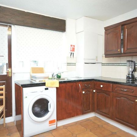 Four Bedroom Townhouse 12 Minutes Walk To Excel Exhibition Centre Londres Exterior foto